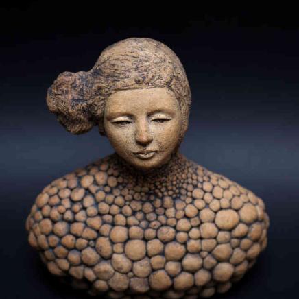 Buste au manteau de laine